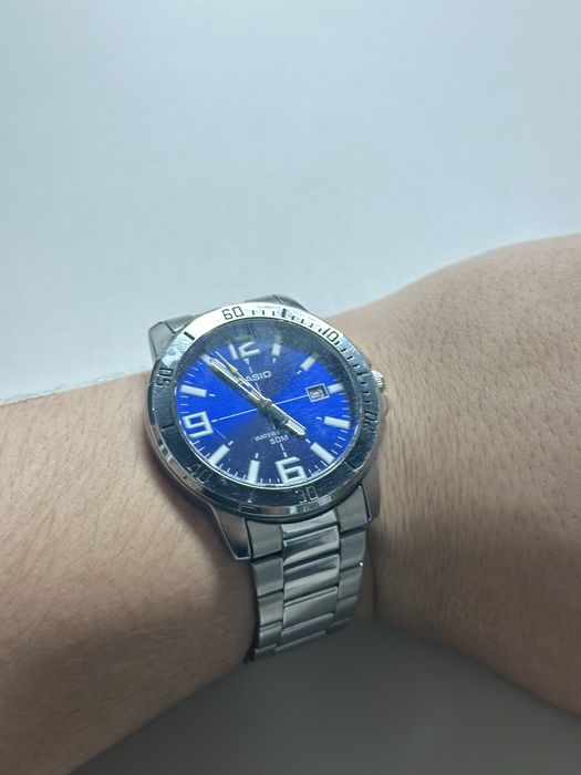 Продам часы casio