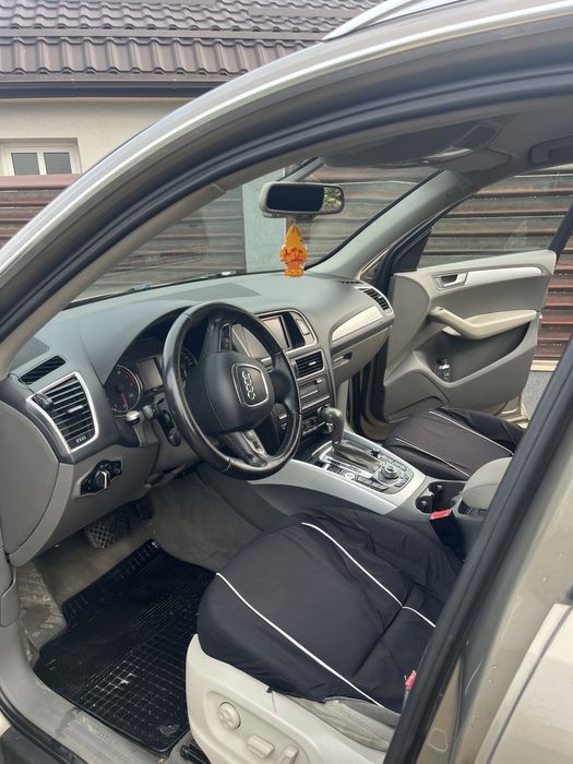 Vand Q5 2.0benzina an2008