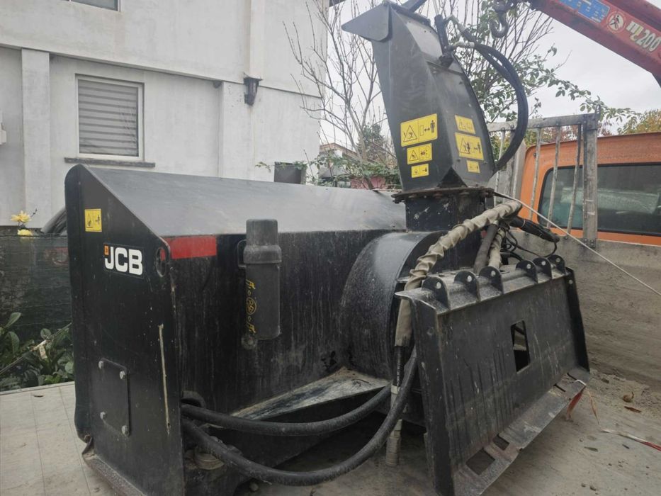 Снегорин за мини челен товарач JCB SB 78 H