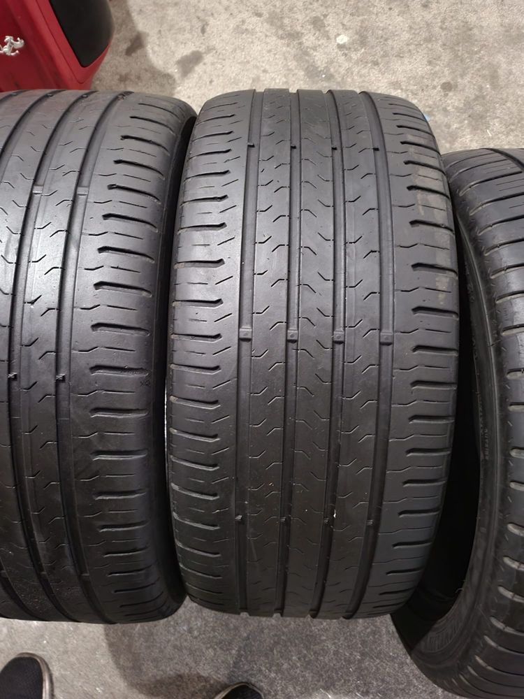 Vand anvelope vara 245/45 R18 michelin si continental