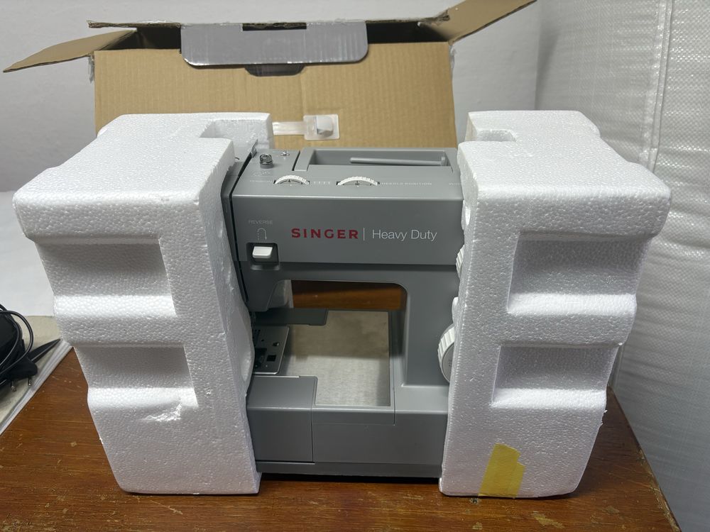 Vand masina de cusut Heavy Duty 4432
