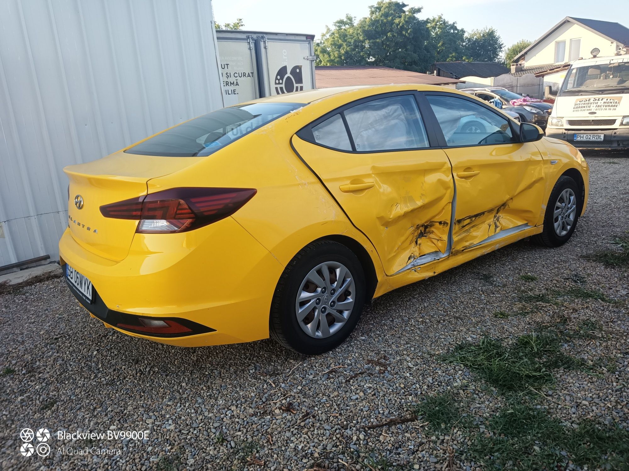 Hyundai elantra 2019 benzina+gpl avariat perfect funcțional