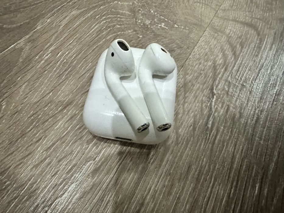 AirPods 2 наушники