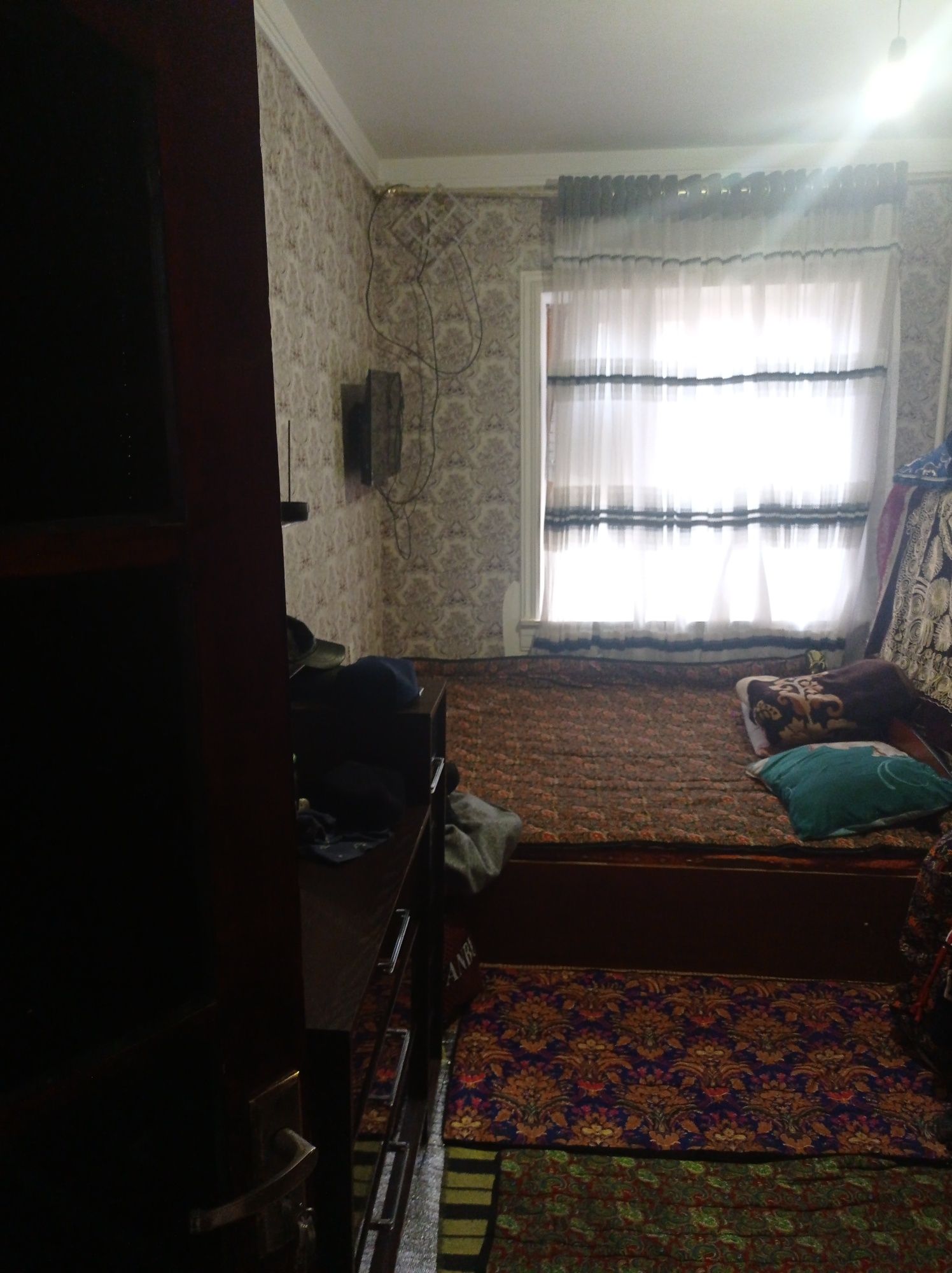 Купкаватли уйдан 3хонали 1 каватдан уй сотилади.