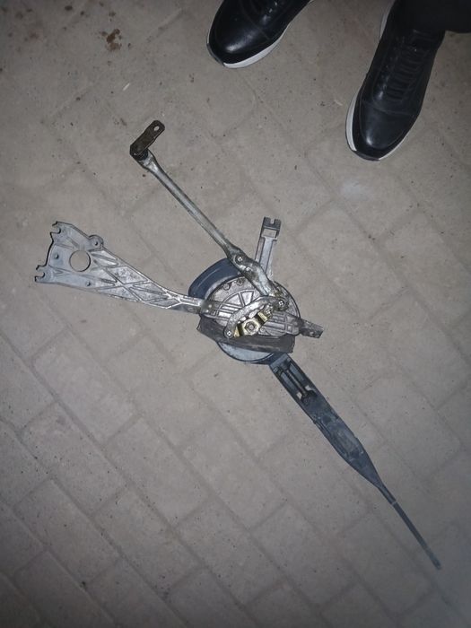 Дворник мерседес 124 15мын