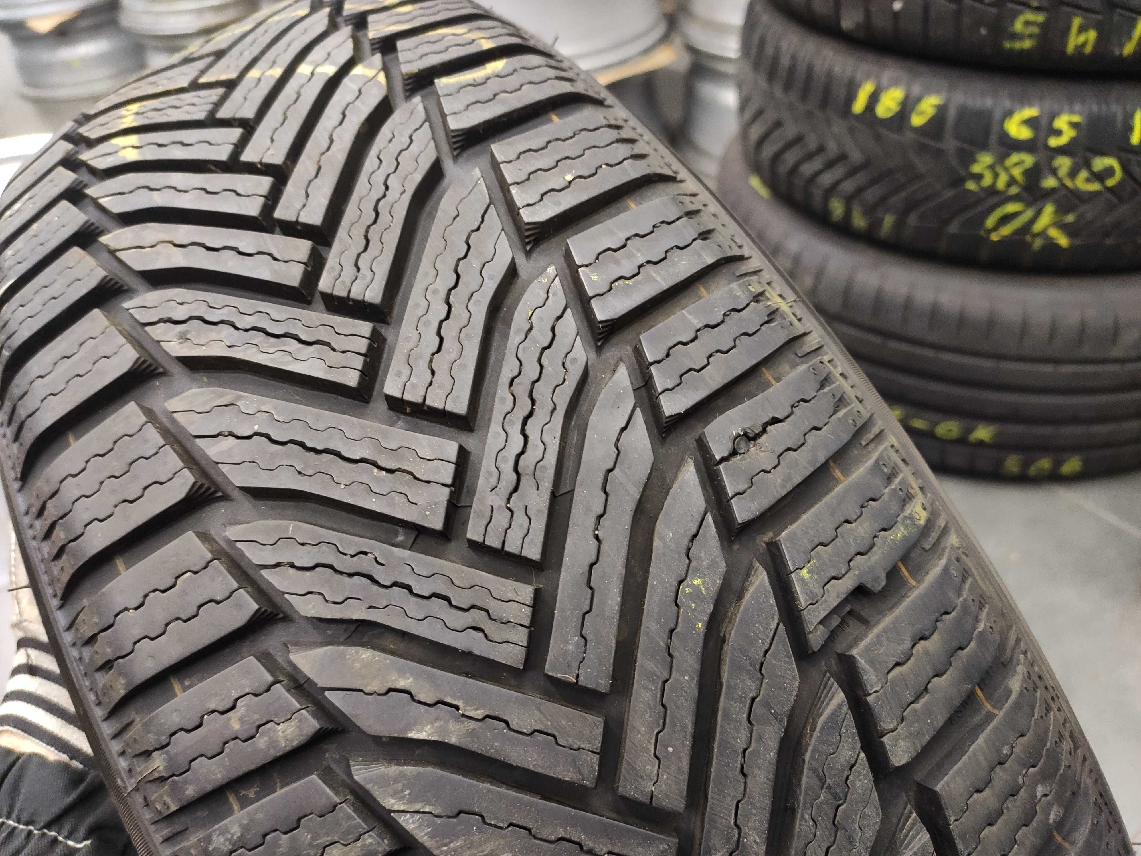 2бр Зимни гуми 205 60 16 - Michelin Alpin 6 - DOT 2023