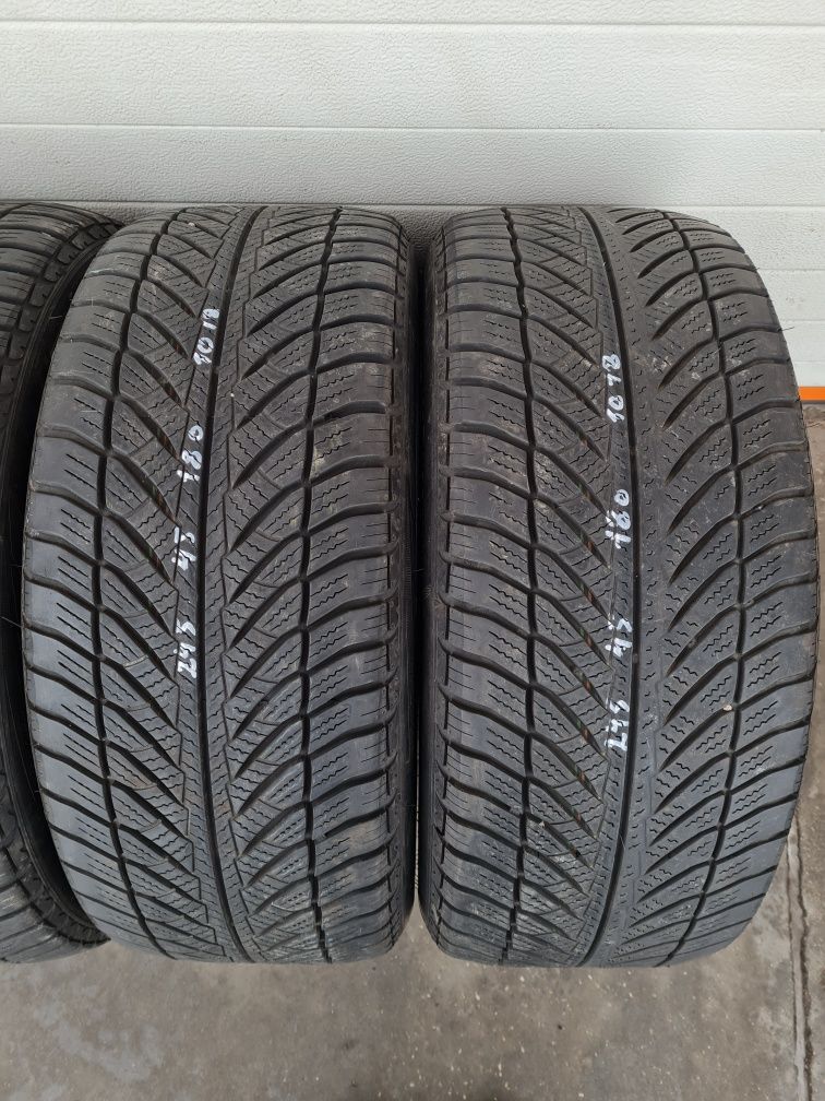 Зимни гуми 4 броя GOODYEAR UltraGrip8 245 45 R18 дот 1018