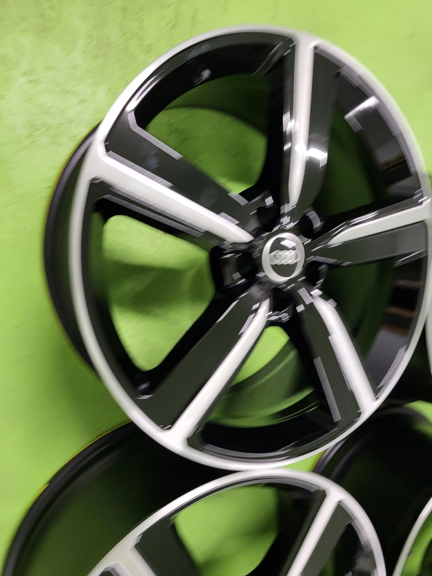 20 5x112 Audi A6 A7 A8 Q5 лети джанти 5х112 ауди
