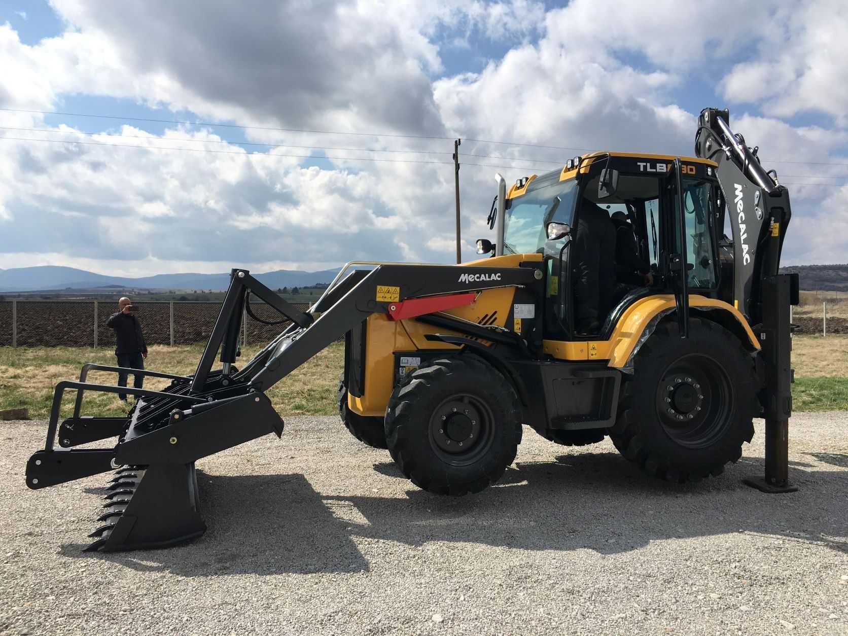 MECALAC TLB890PS - комбиниран багер - товарач - Terex - Fermec