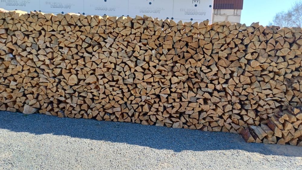Продам дрова и уголь в мешках