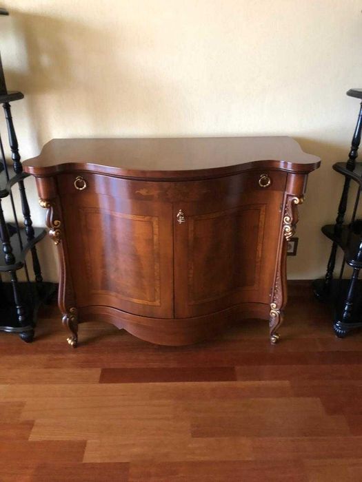 Комод сервант от итальянского гостиного гарнитура