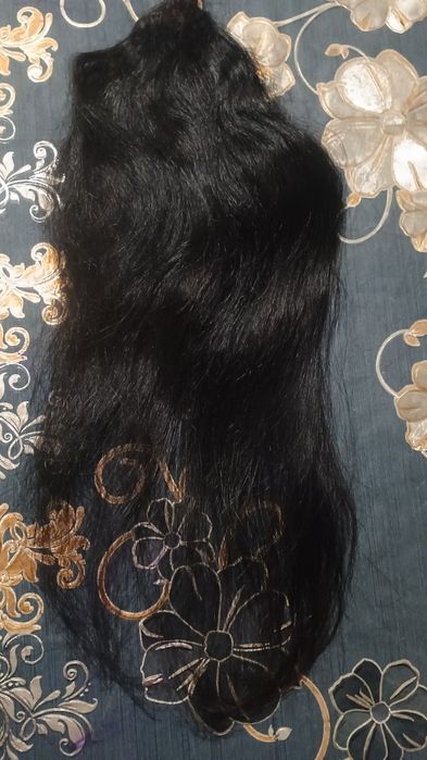 Продава се естествена коса