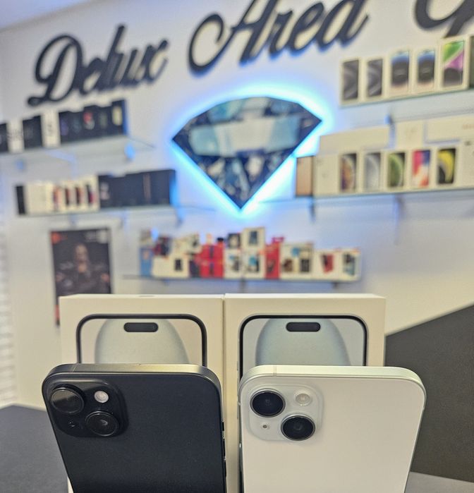 Iphone 15 / Black/Blue / 128 GB / DeluxGSM