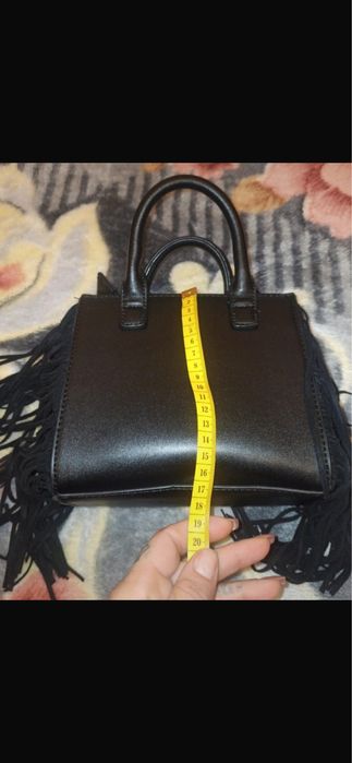 Genți de umar ,mana 45 de lei bucata