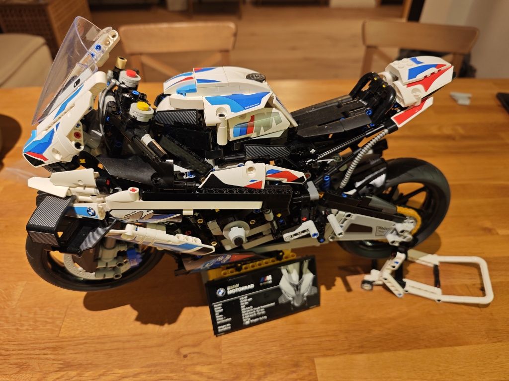 LEGO Technic 42130  BMW M 1000 RR