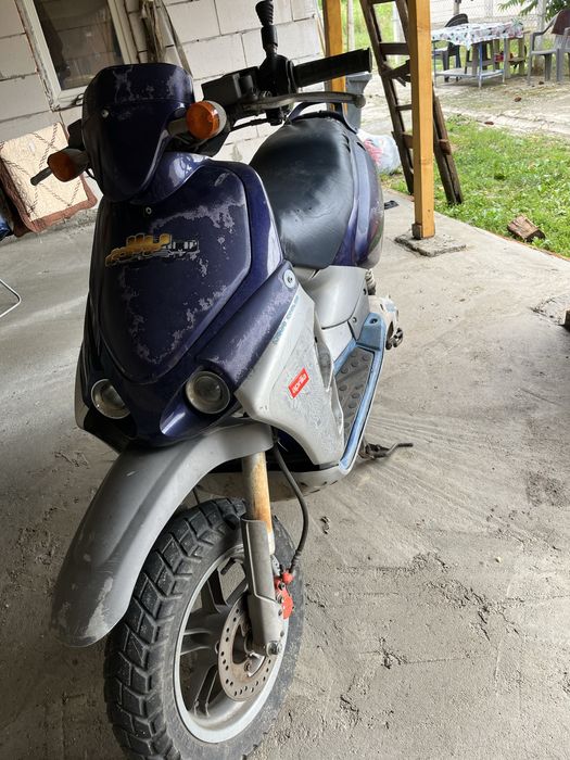 Scuter aprilia 49