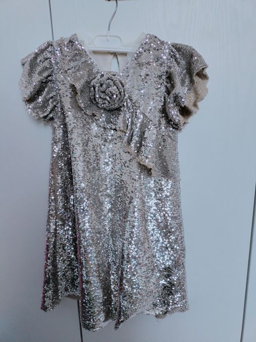 Продается платье