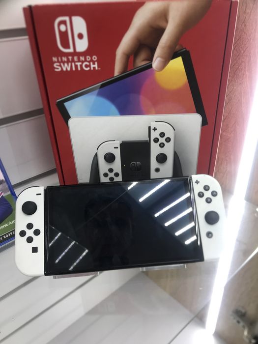 Игровая приставка Nintendo Switch OLED (TM79)