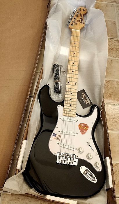 Электро-гитара Fender Stratocaster.