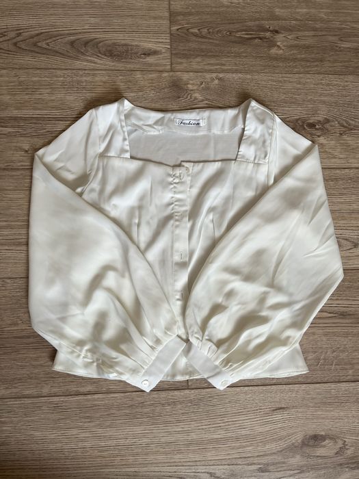 НЕДОРОГО, Продам школьную форму!