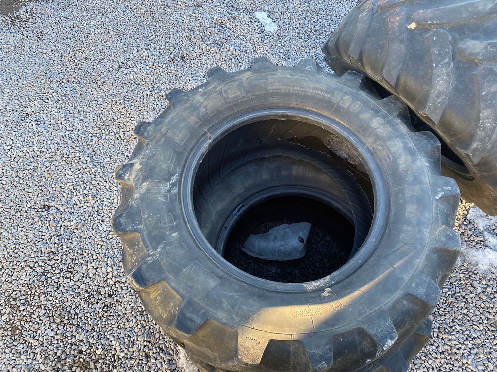 Anvelope cauciuc 320/65 R18 4 buc