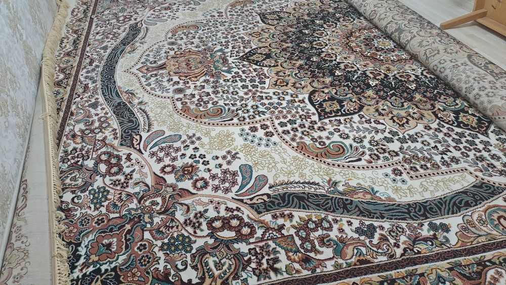 Гилам сотилади чиройли яхши янги