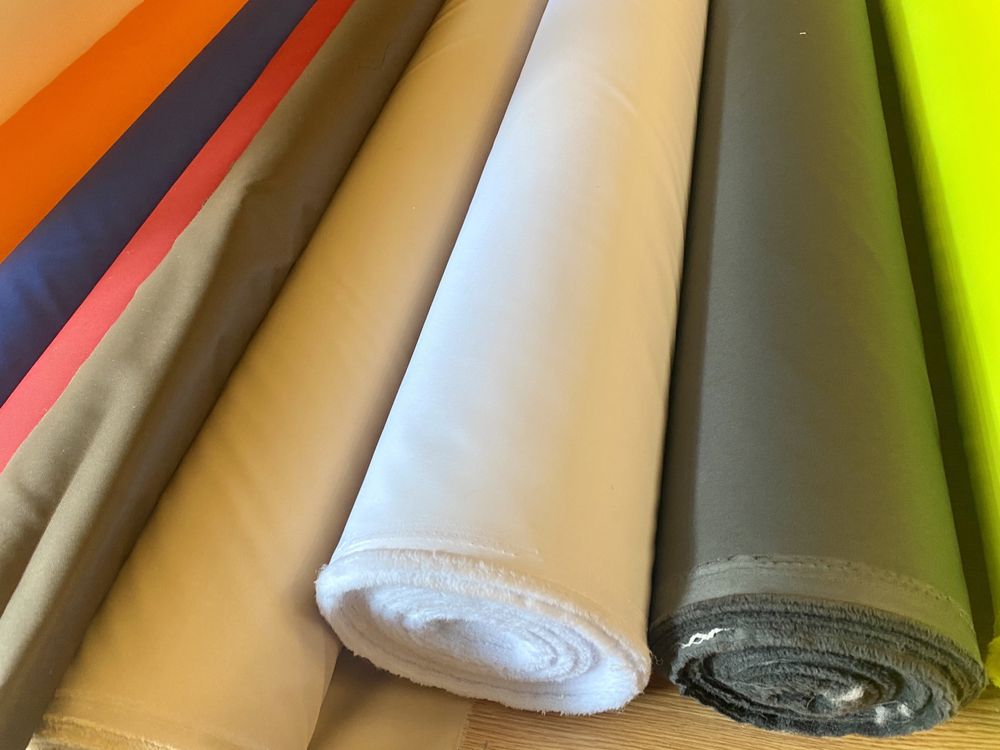 Material fas impermeabil