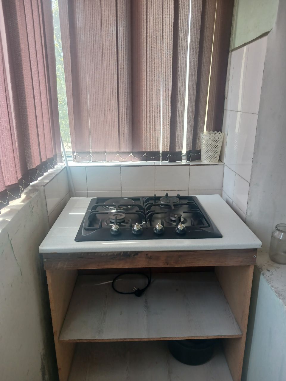 Novza metroni oldida 1 xonali kvartira ijaraga beriladi