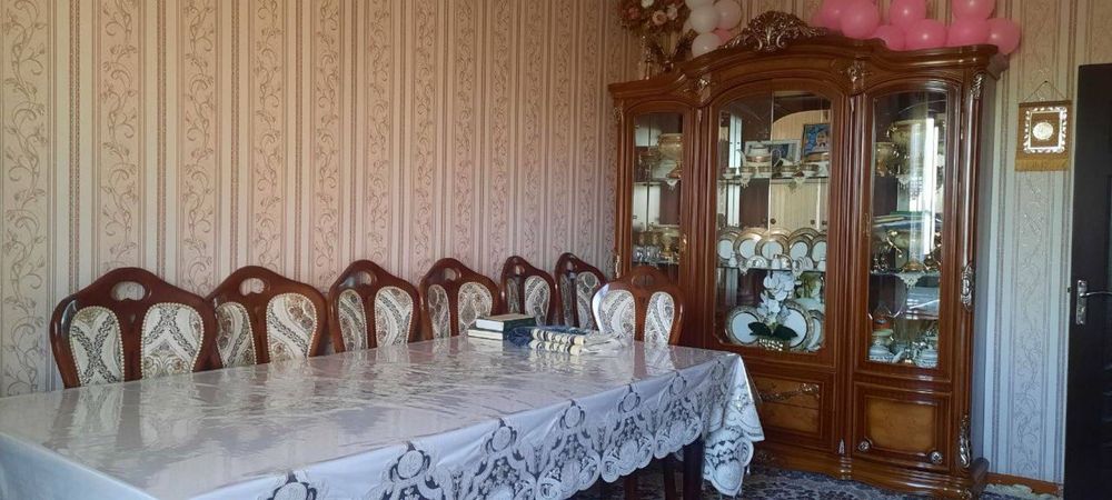 Kvartira sotiladi chilonzor 19 kvartalda 4/4/4 87 m2 remont bor