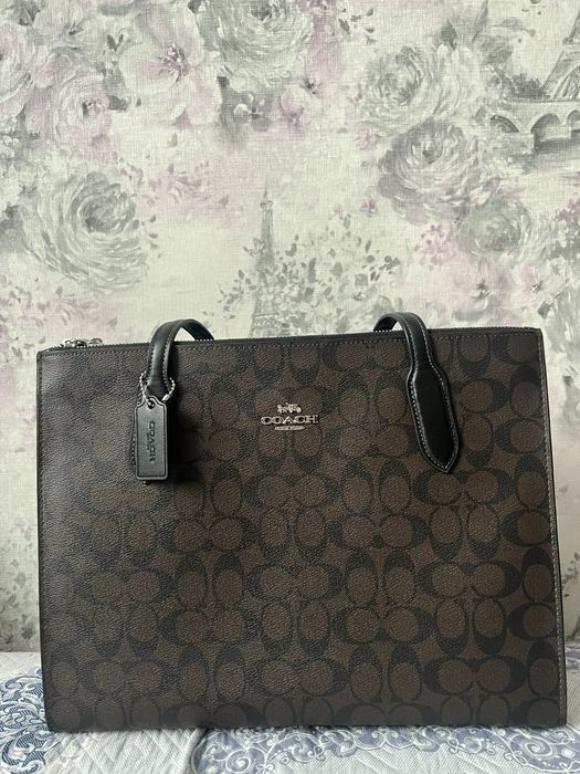 Coach Nina in Signature Canvas Original