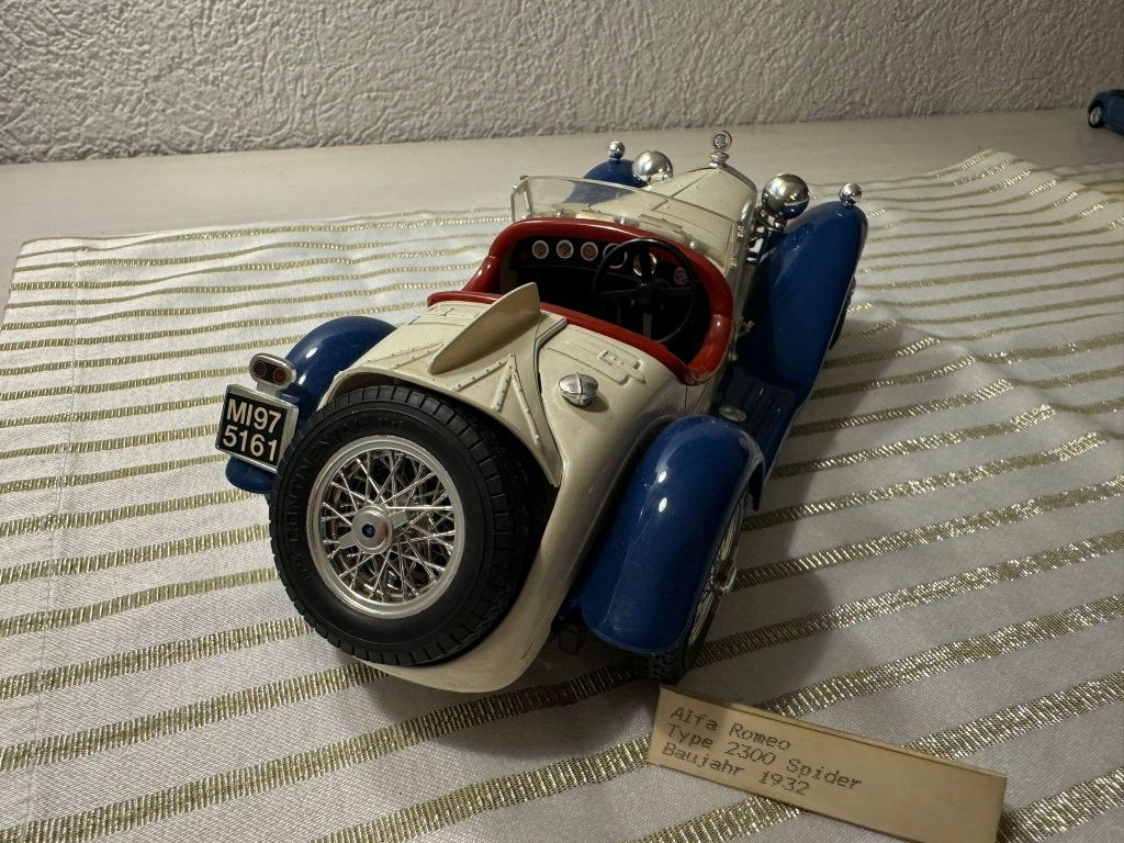 Macheta Alfa romeo 1:18