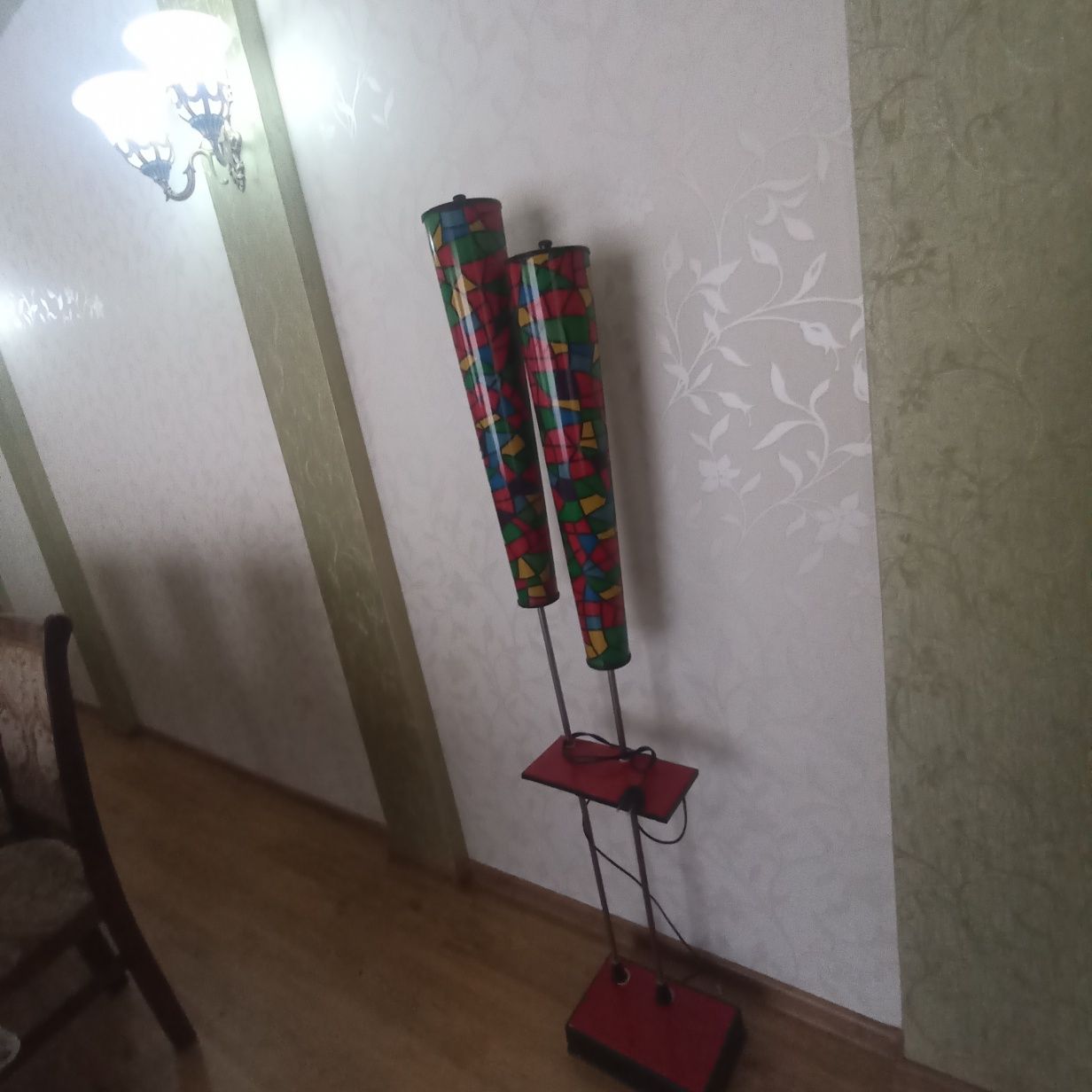Светильник ночной красной