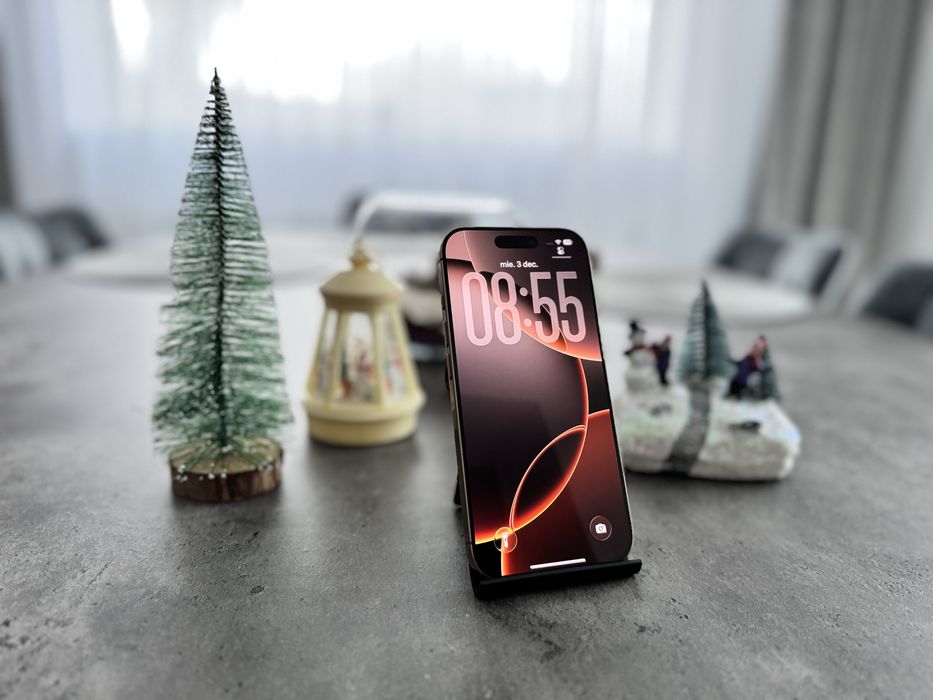 Iphone 16 Pro (Gold)