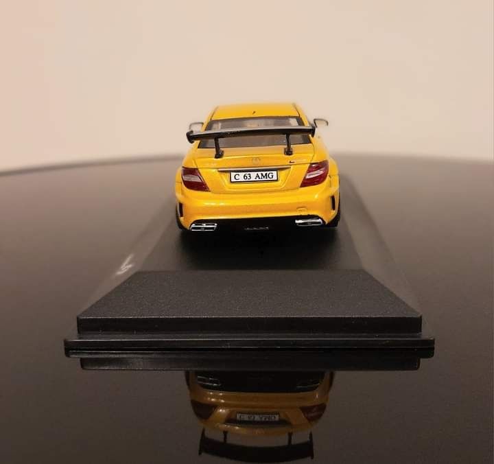 Mercedes-Benz C63 AMG Black Series 1:43 Solido