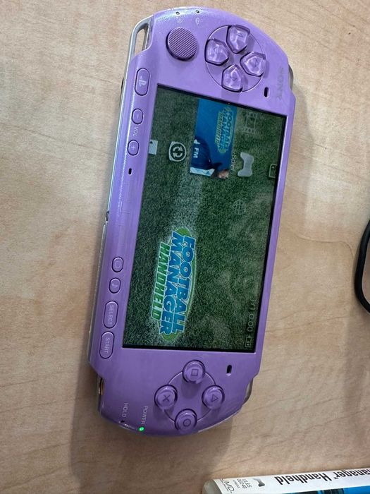 sony psp 3004 mov lila Hannah Montana Limited edition