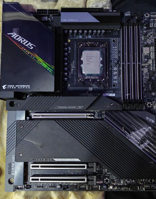 Placă de bază Gigabyte Aorus Master