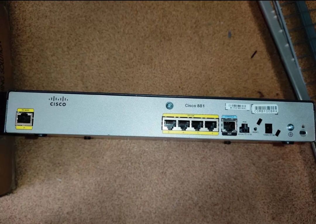 Маршрутизатор Cisco 881