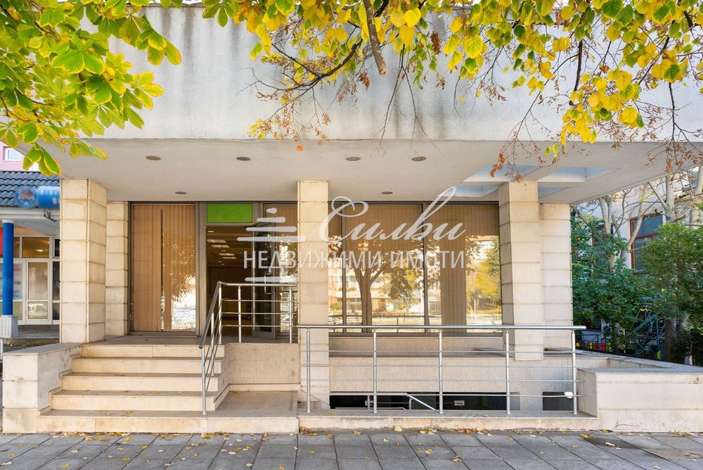 Продава се МАГАЗИН в централната част на града