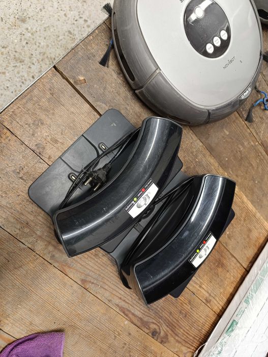 Прахосмукачки робот SAMSUNG SR8845 на части