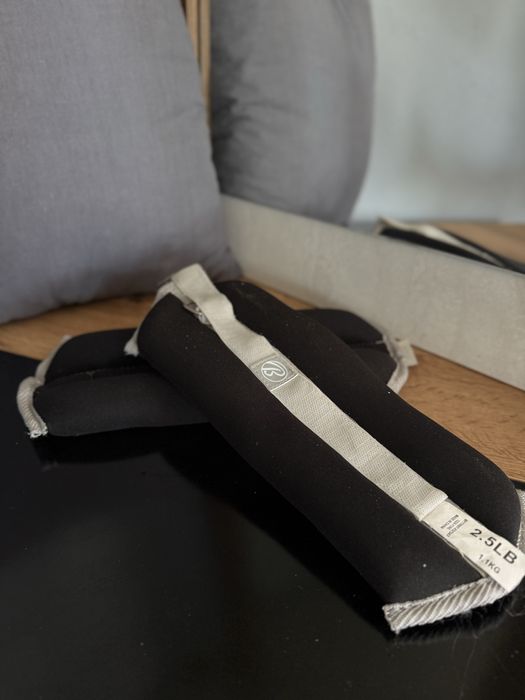 Чисто НОВИ фитнес принадлежности на GymBeam/употр. щанга-20кг