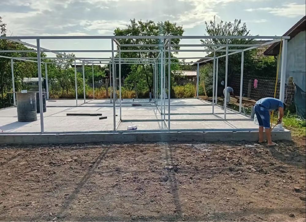 Vand containere pentru birou sau spatiu de depozitare. 
Producem dimen