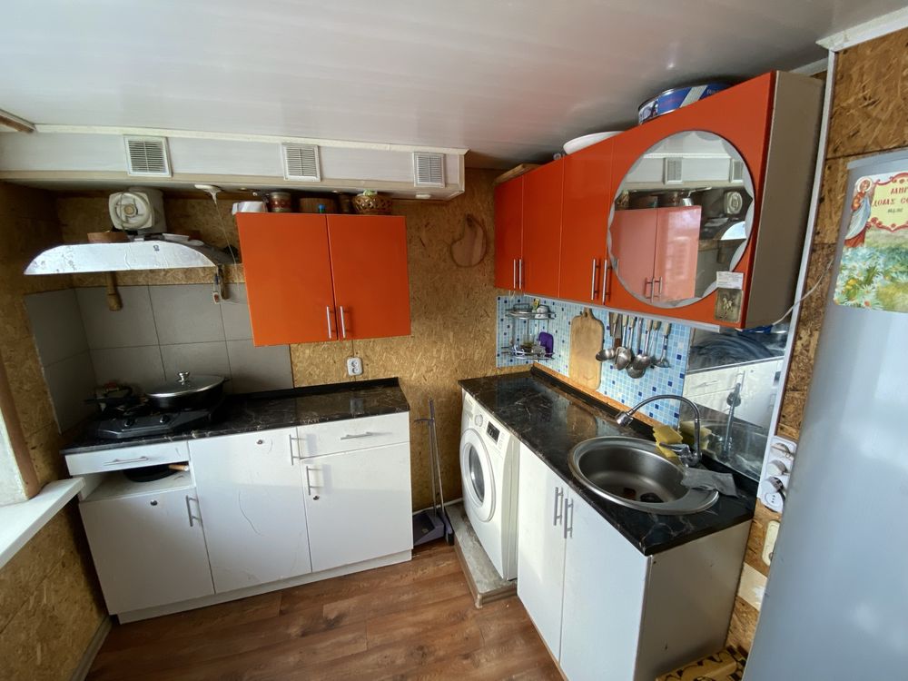 Продам 3 комн в центре г Сарани по ул Жамбыла !
