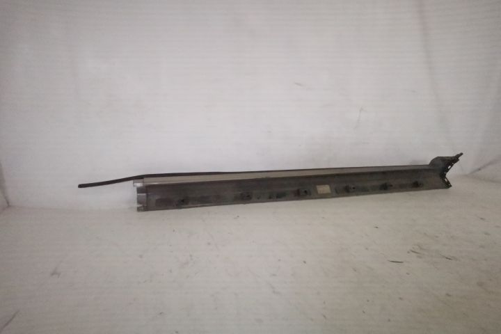 Ляв праг / Lqv prag Оригинален, в добро състояние Волво XC90 2 [ ]