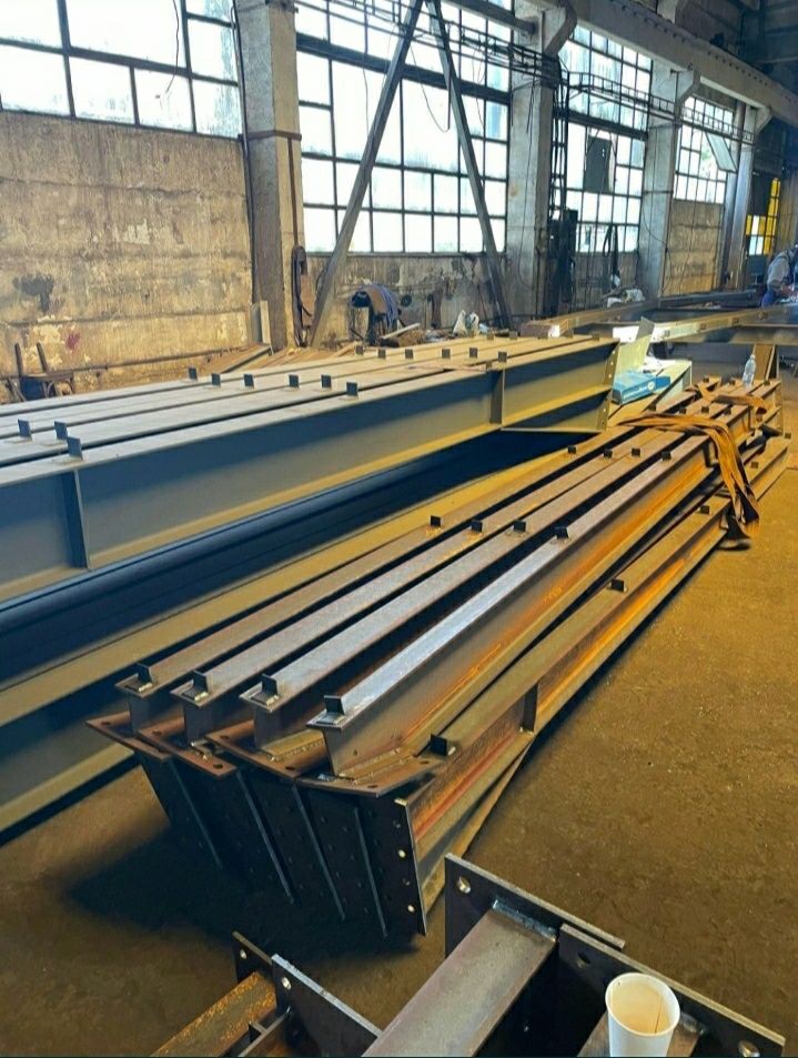 Vănd structuri metalice hale soproane atelier auto orice marime doriți