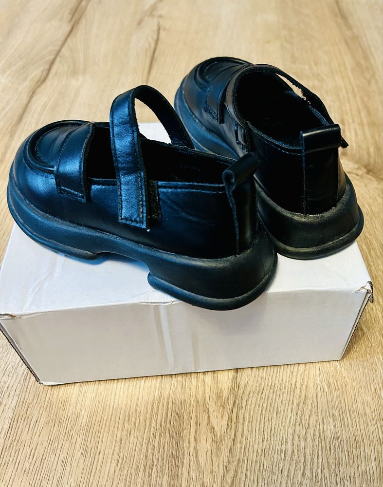 Pantofi 26 cu 14cm in interior