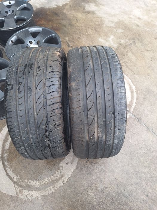 Продавам 2 броя летни гуми 255 45 18