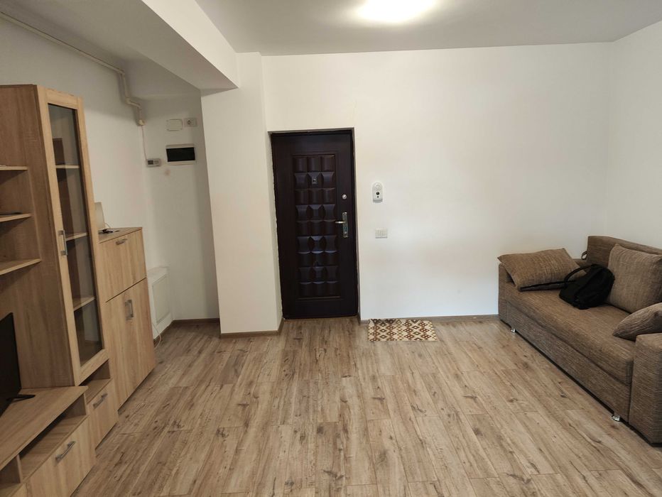 Închiriez garsonieră Militari Residence