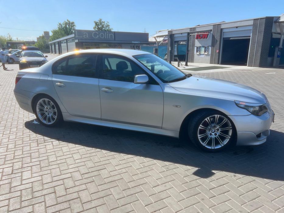 Vand BMW SERIA 5 E60 520 D 2008 pachet M