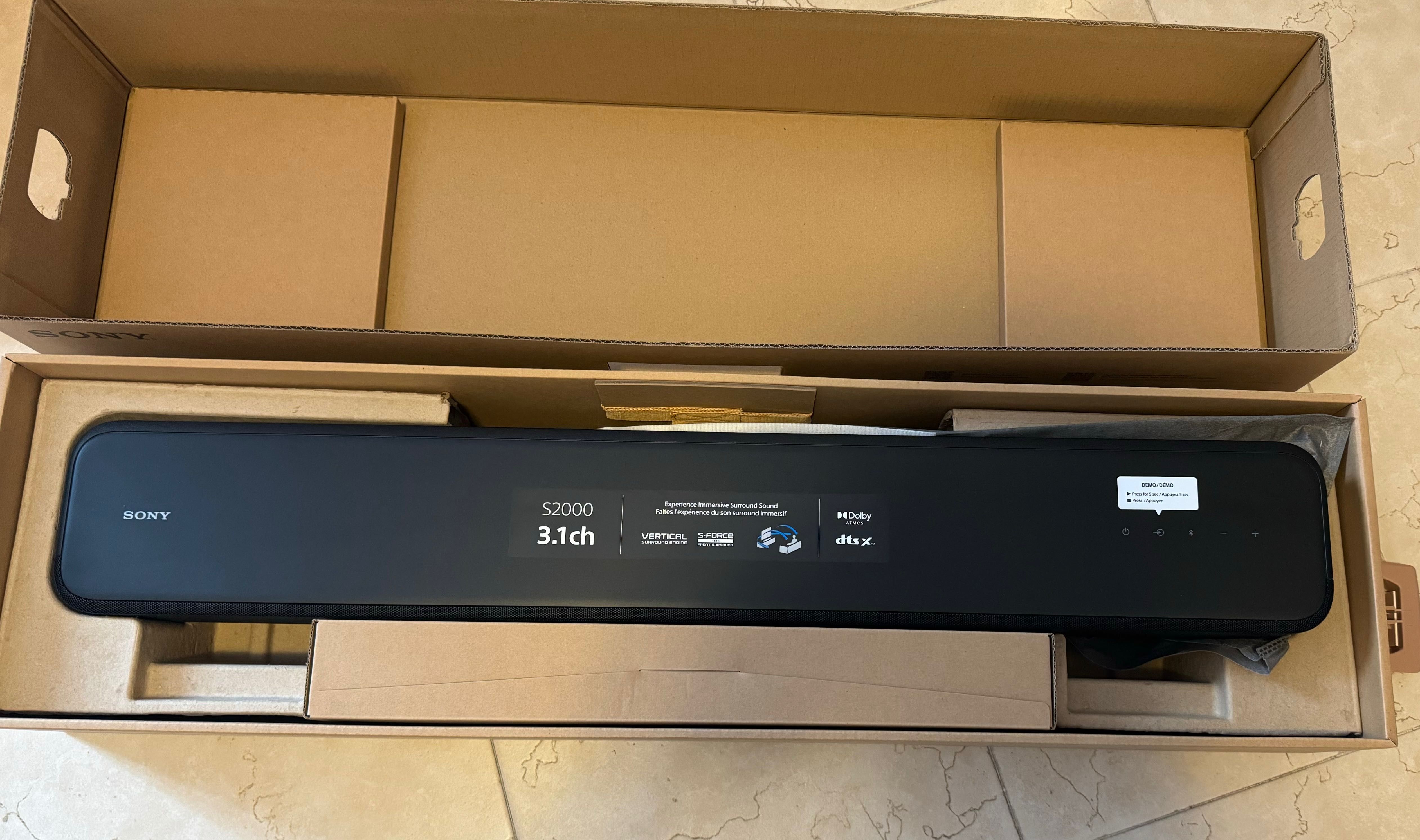 Soundbar Sony HT-2000,250w,culoare negru ,nou .