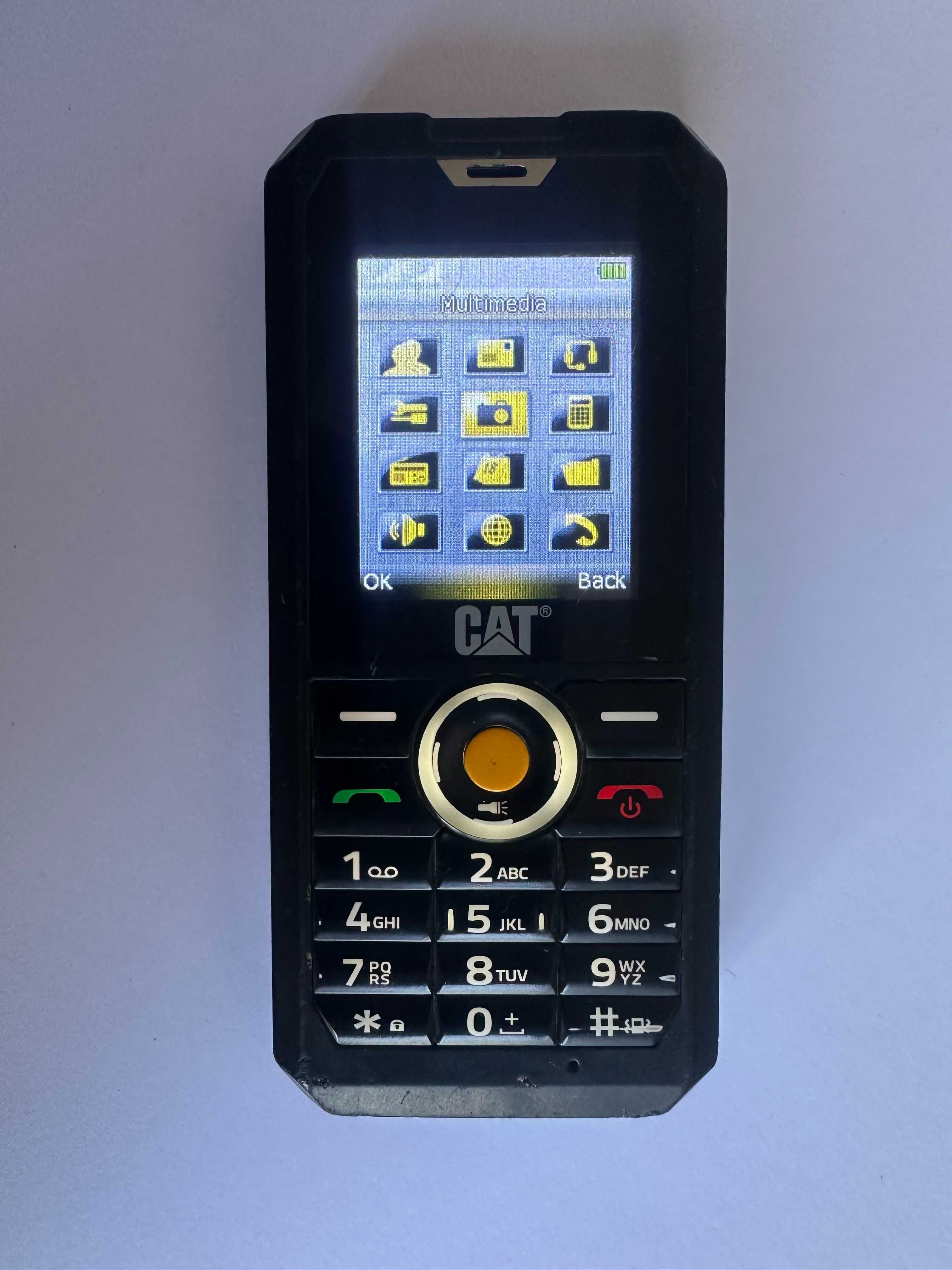 CAT B30 - Две SIM карти - Ударо и водо устойчив - Фабрично Отключен